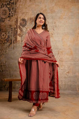 Resshaa women dhabu cotton embroidered kurta set A-line silhouette ethnic wear online India