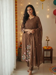 Cotton embroidered ethnic suit set for women new colour 3 piece buy online Resshaa Jaipur